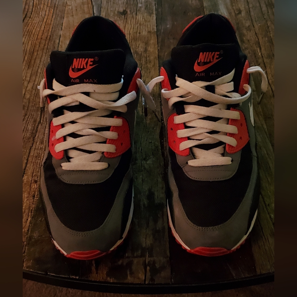 Nike Air Max 90 "un-frared" Size Mens US11